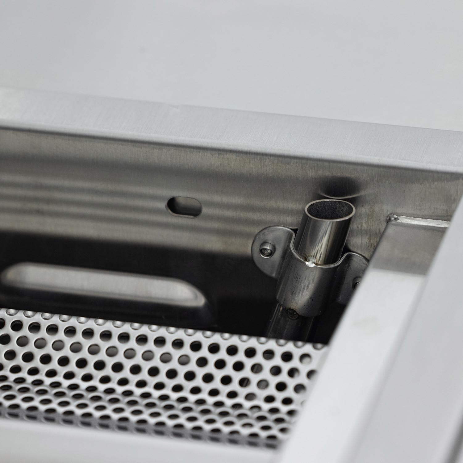 Blaze LTE PRO 40-Inch 5-Burner Built-in Grill w/ Digital Temperature Screen and Rear Infrared Burner