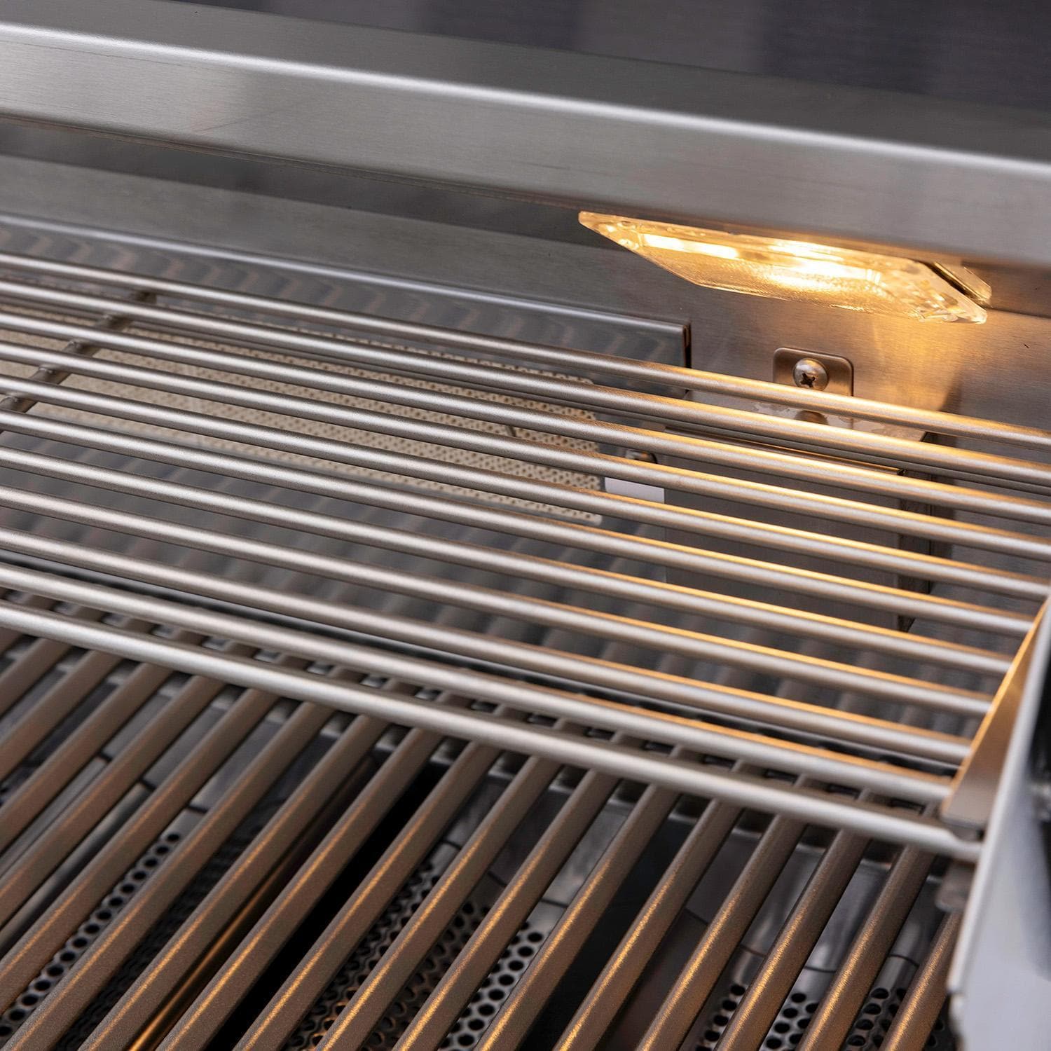 Blaze LTE+ 32-Inch 4-Burner Built-In Gas Grill w/ Lift-Assist Hood & Rear Infrared Burner