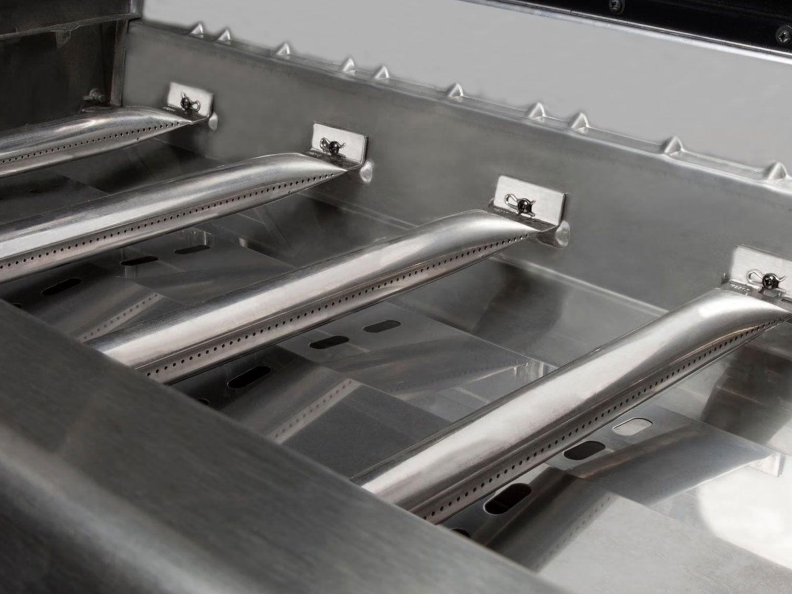 Broil King Regal S590 Pro IR 5-Burner Gas Grill With Rotisserie & Infrared Side Burner