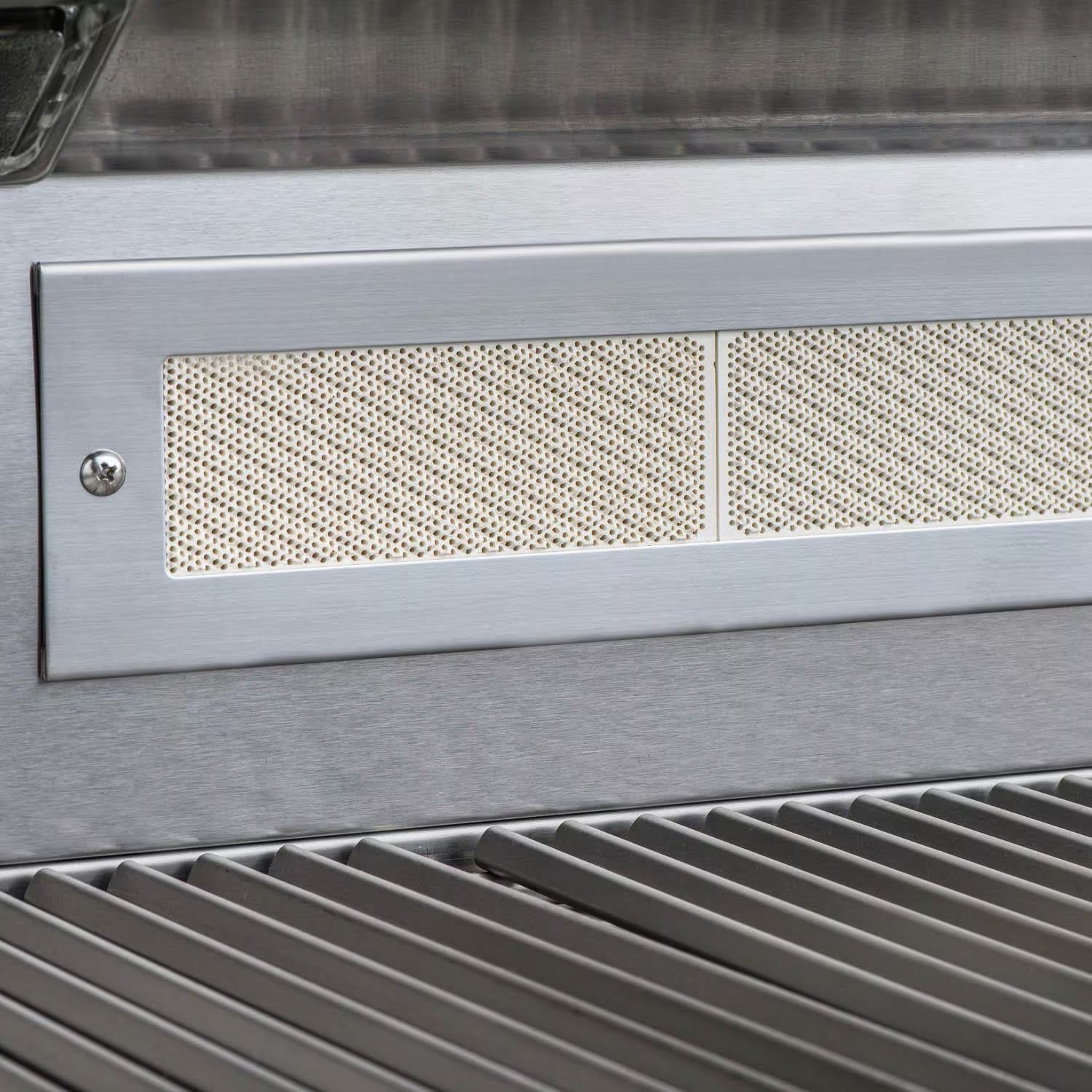 EZ Finish System 6 Ft Ready to Finish Outdoor Kitchen Island w/ Blaze Premium LTE 32-Inch Natural Gas/Propane Grill