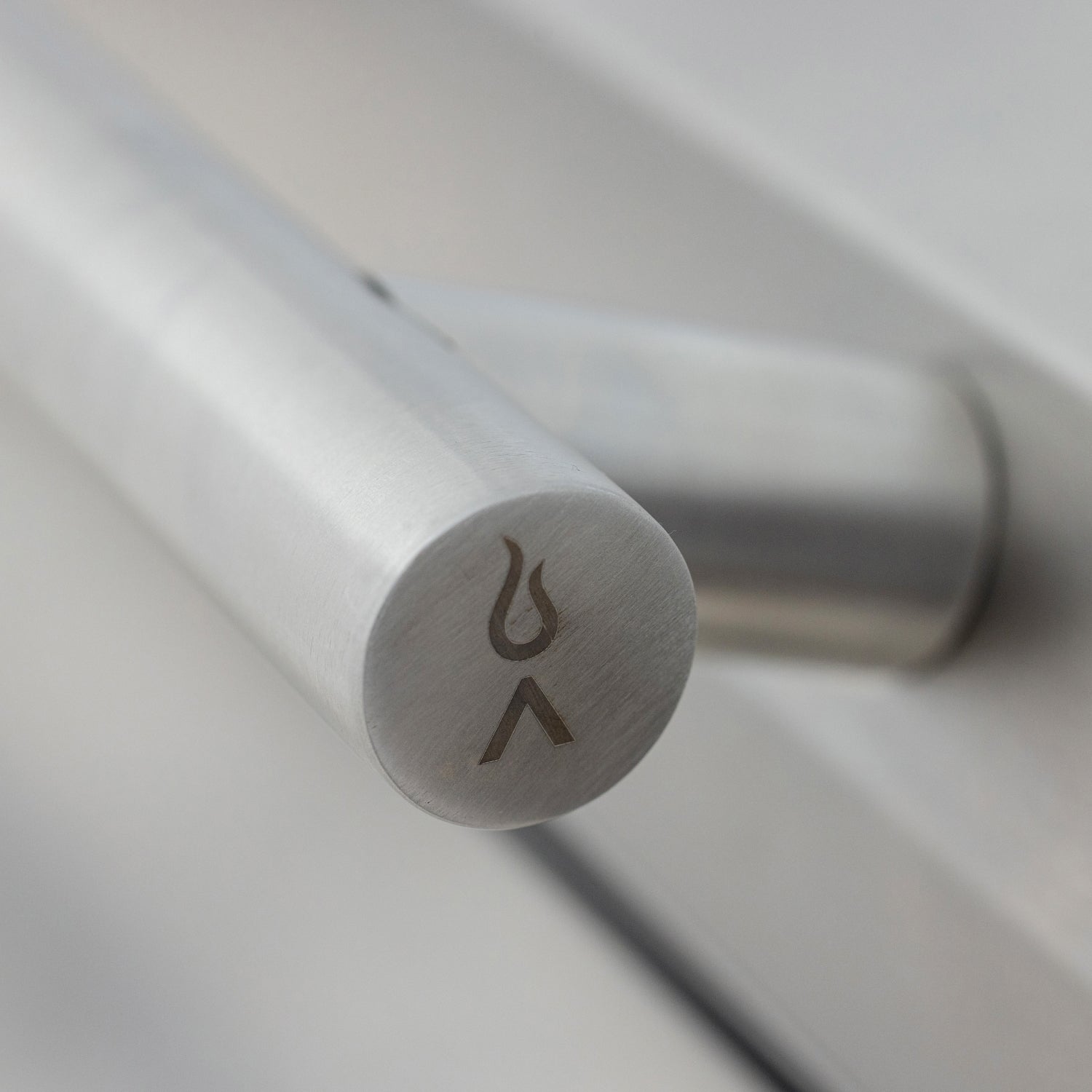 Blaze LTE PRO 40-Inch Gas Griddle w/Digital Temperature Screen & Lift-Assist Lid