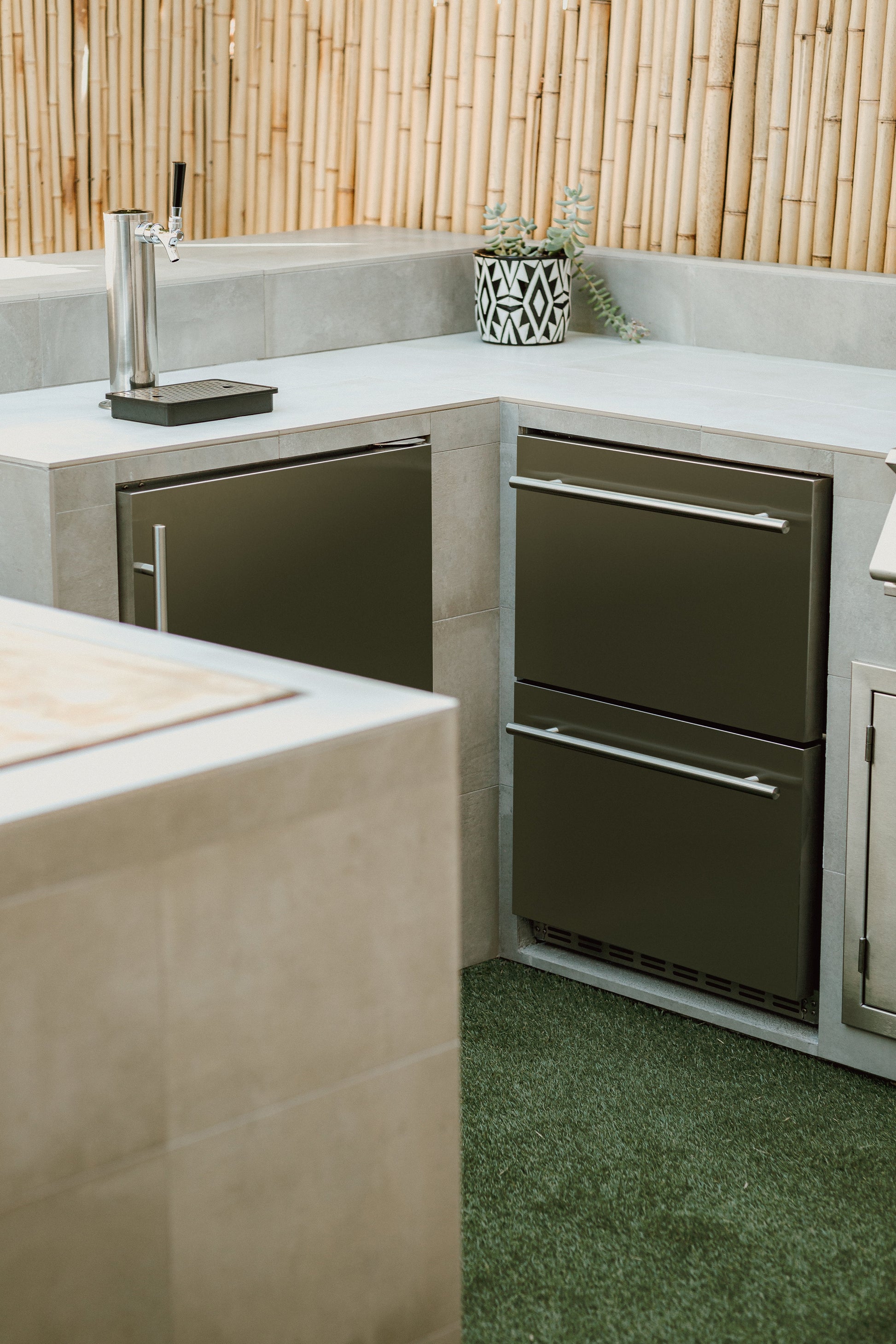 Summerset 6.6c Deluxe Outdoor Rated Kegerator