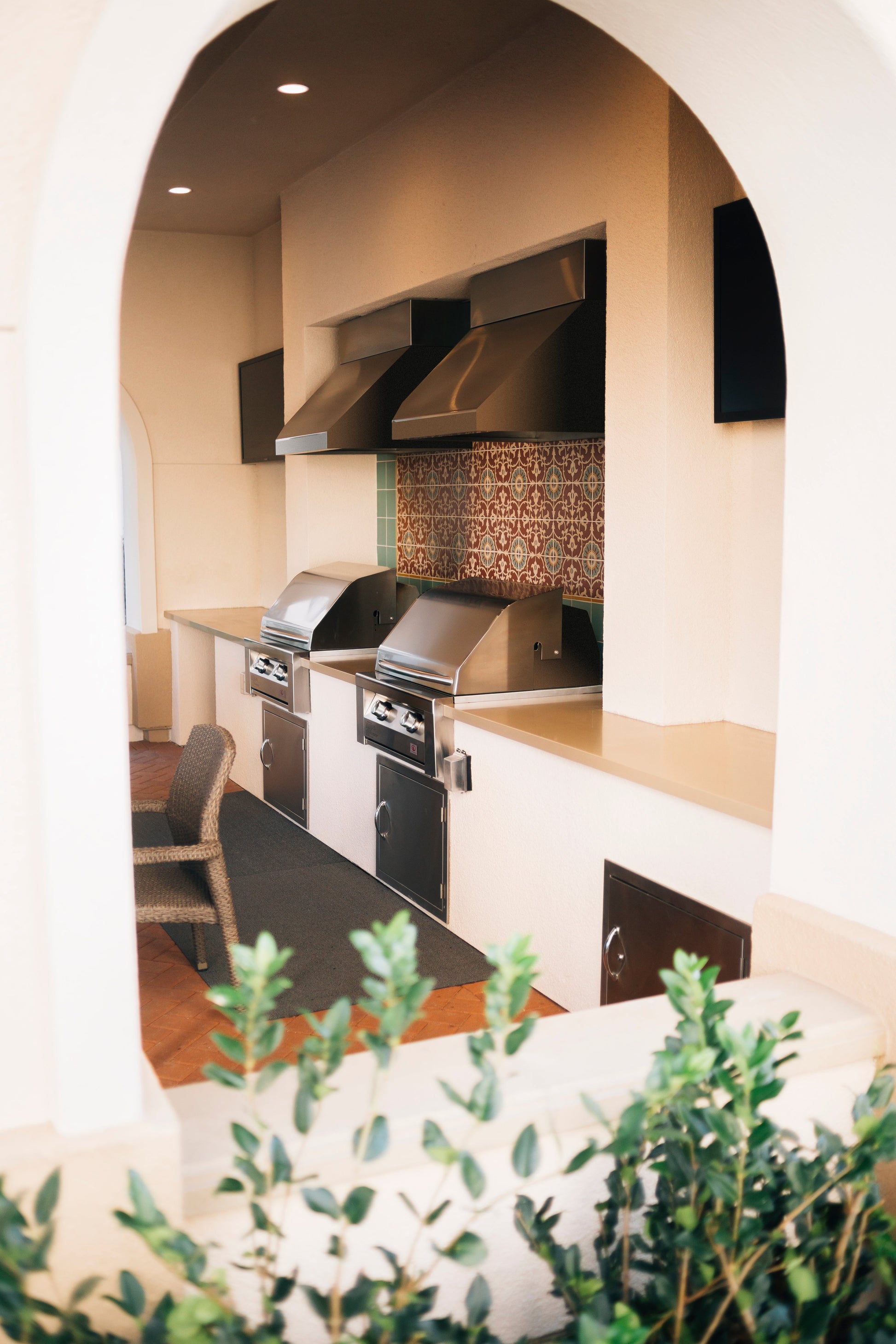 Summerset Resort 30-Inch 2-Burner Commercial Built-In Gas Grill