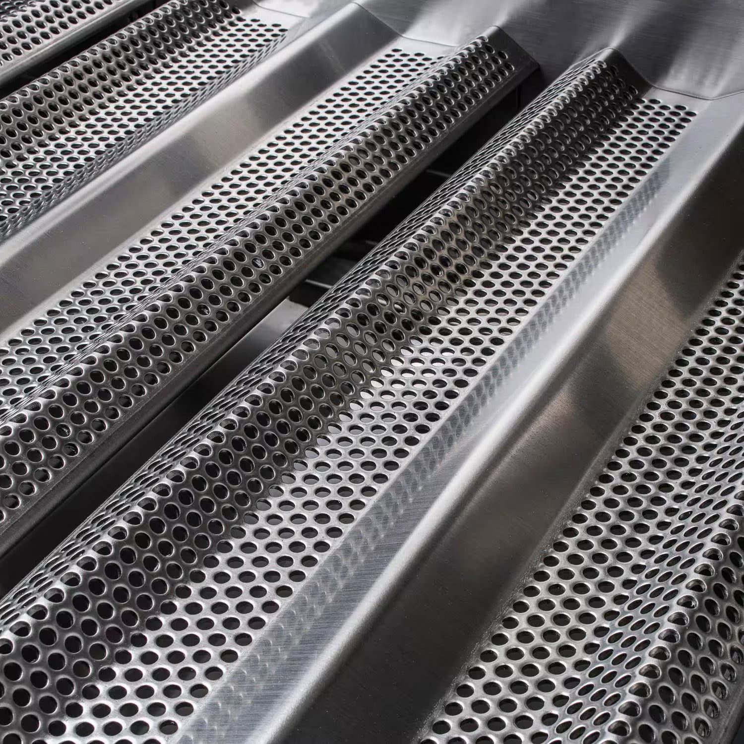 EZ Finish System 6 Ft Ready to Finish Outdoor Kitchen Island w/ Blaze Premium LTE 32-Inch Natural Gas/Propane Grill