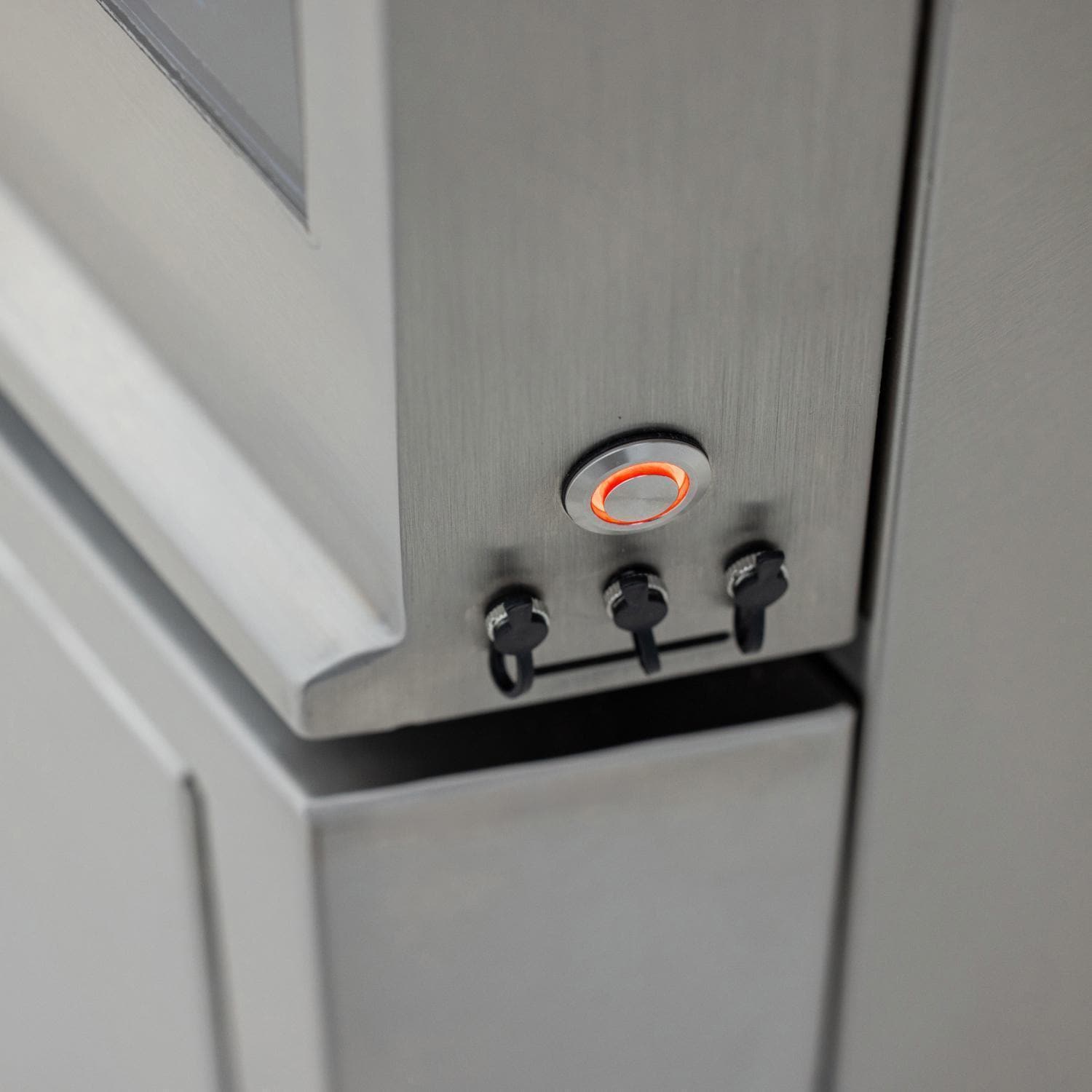 Blaze LTE PRO 40-Inch Gas Griddle w/Digital Temperature Screen & Lift-Assist Lid