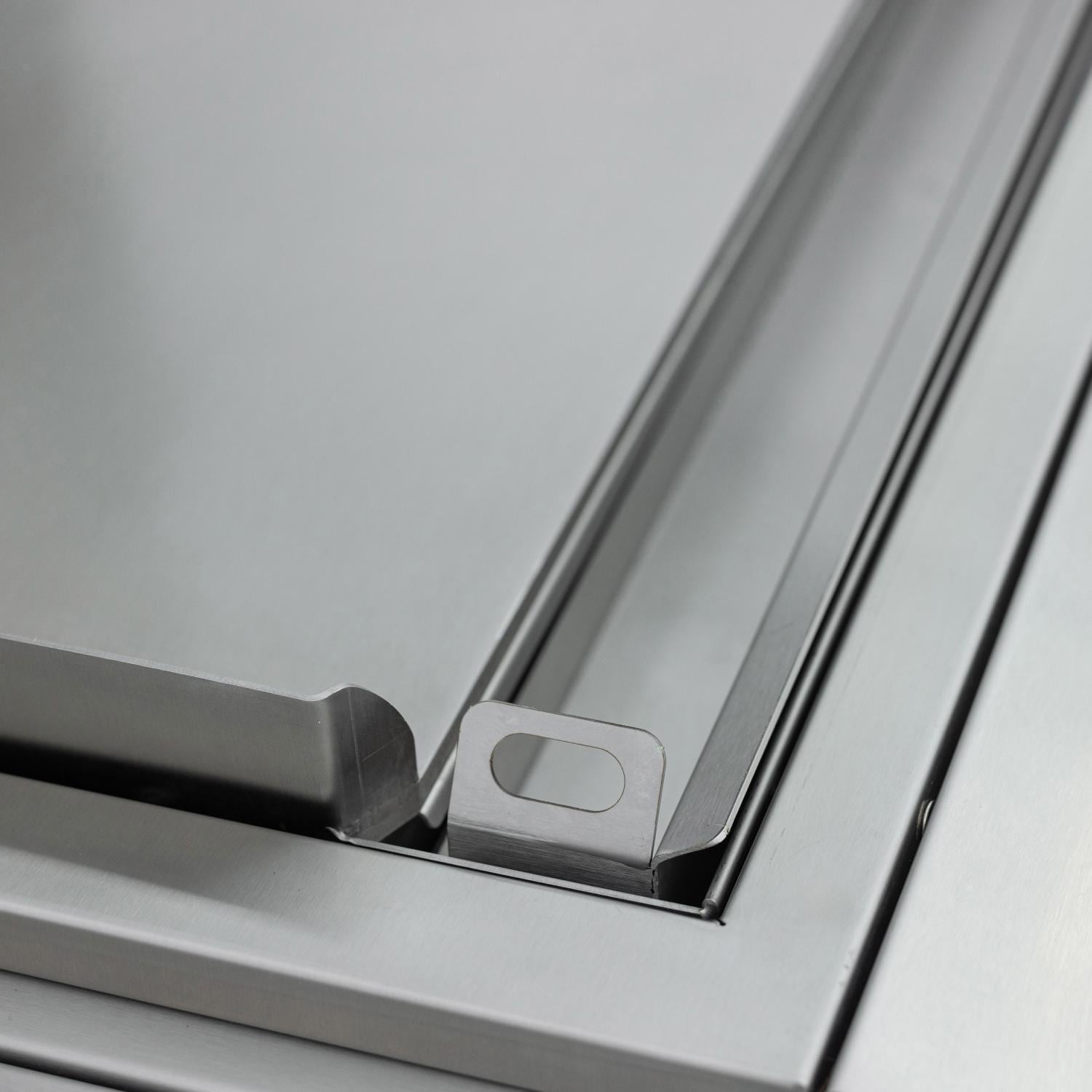 Blaze LTE PRO 40-Inch Gas Griddle w/Digital Temperature Screen & Lift-Assist Lid