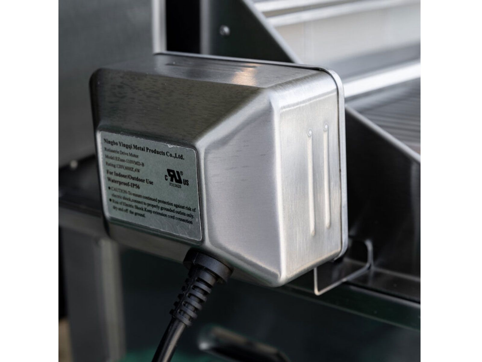 Summerset TRL Pro 32-Inch 3 Burner Freestanding Gas Grill With Rear Infrared Burner and Rotisserie Kit On Deluxe Cart