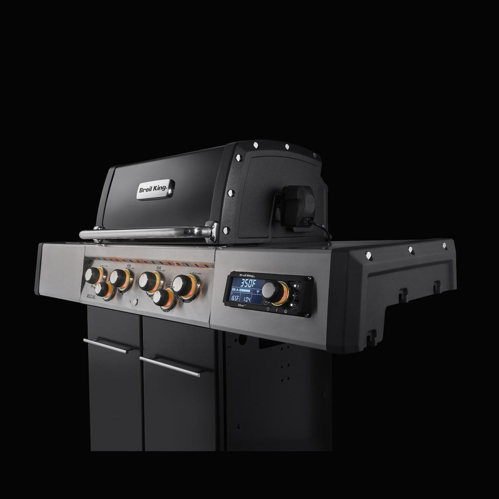 Broil King Regal Q 490 Pro IR 4-Burner Gas Grill