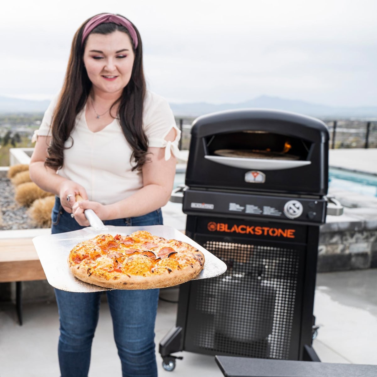 Blackstone Freestanding Pizza Oven