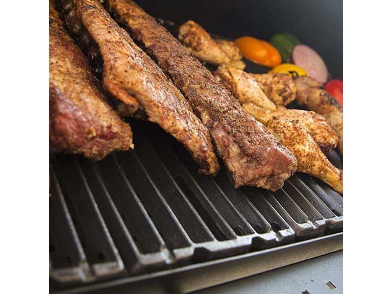 Broil King Baron Pellet 500 Smoker and Grill