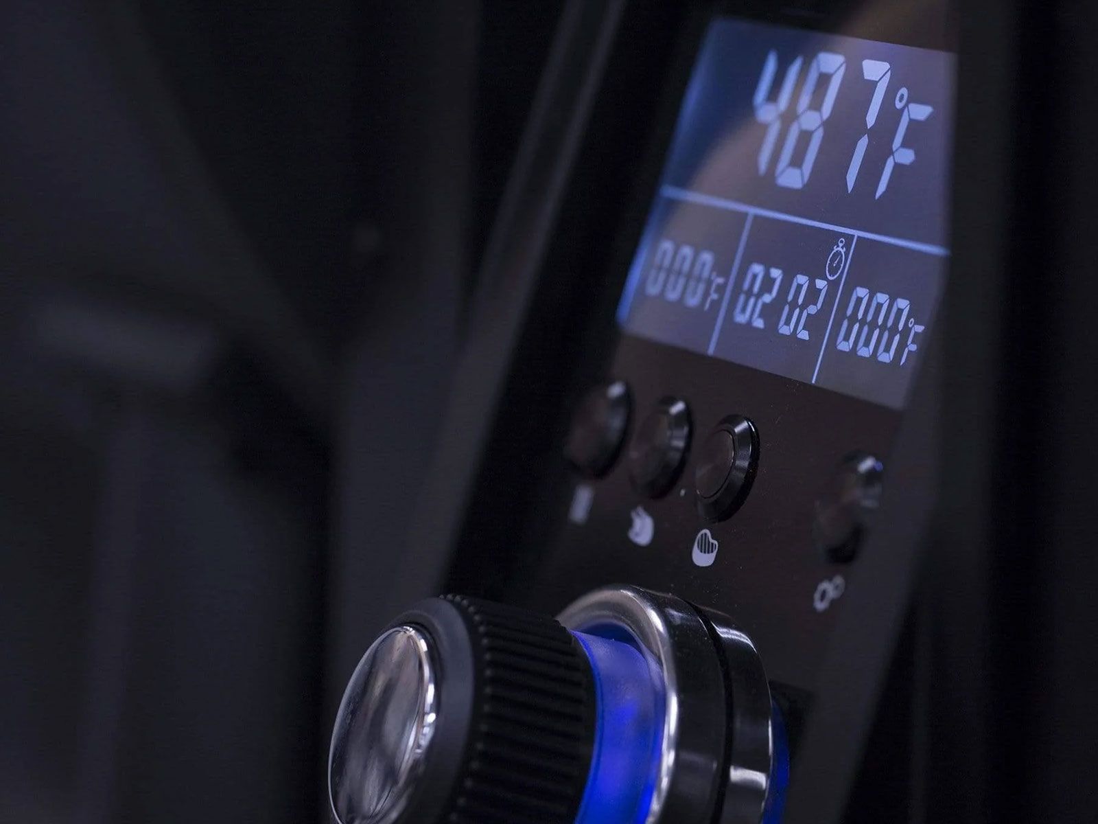 Broil King Regal Pellet 500 Pro Wi-Fi & Bluetooth Controlled 32-Inch Pellet Grill