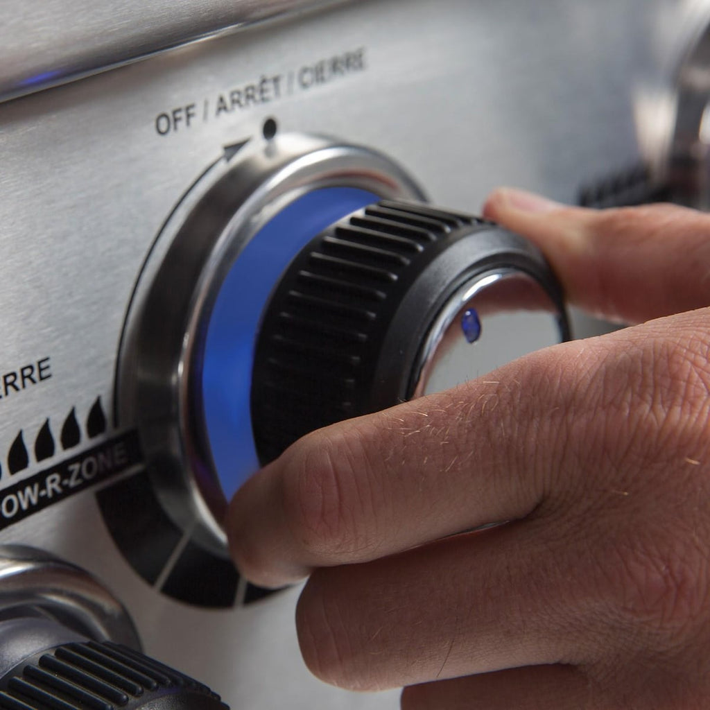 Broil King Regal S420 Pro 4-Burner Gas Grill