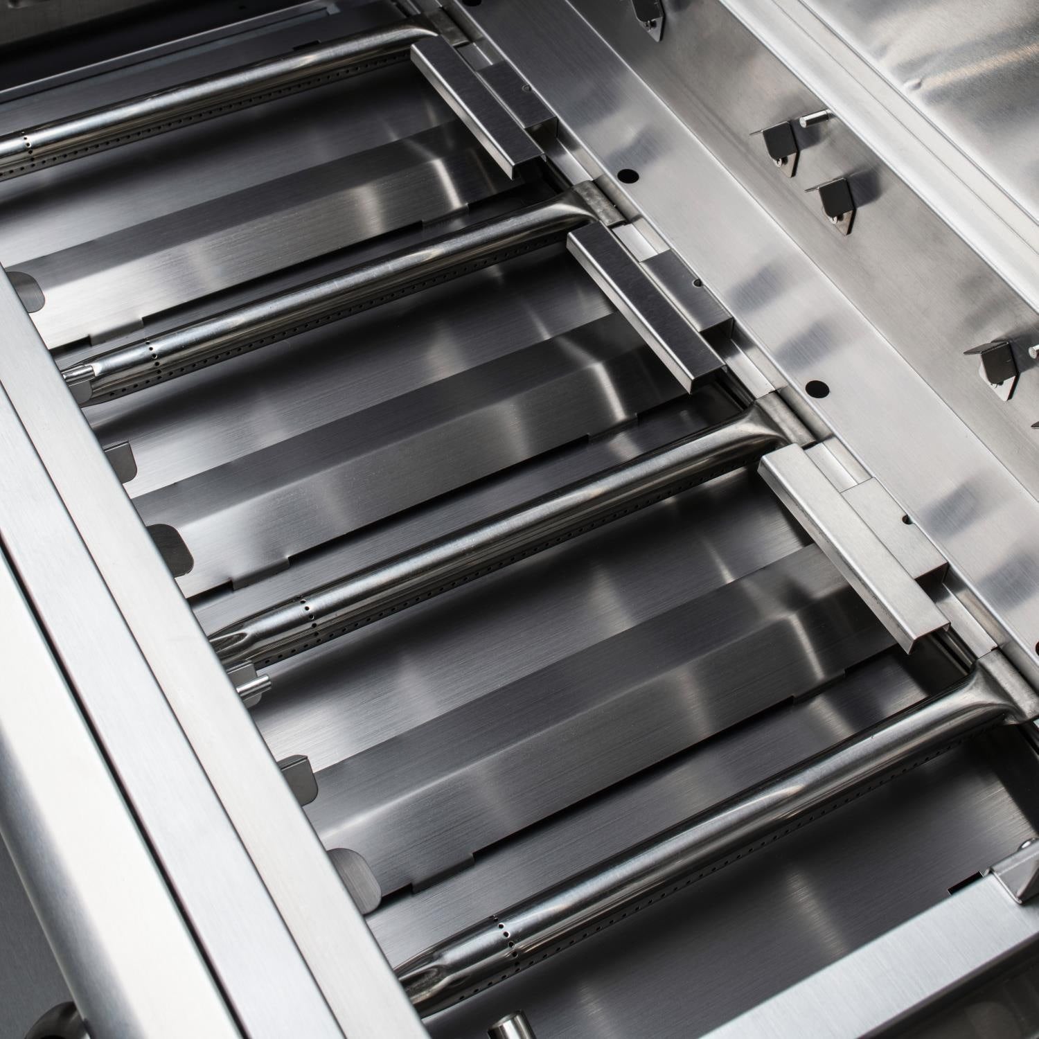 Blaze LBM 32-Inch 4-Burner Built-In Grill (BLZ-4LBM)