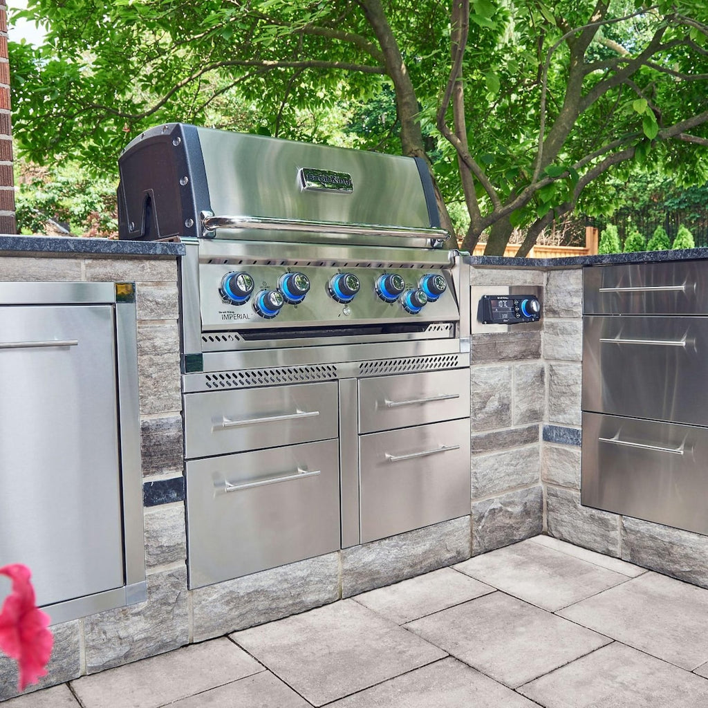 Broil King Imperial QS590 5-Burner Built-In Gas Grill With Rotisserie, Side Burner & iQue™ Technology Control