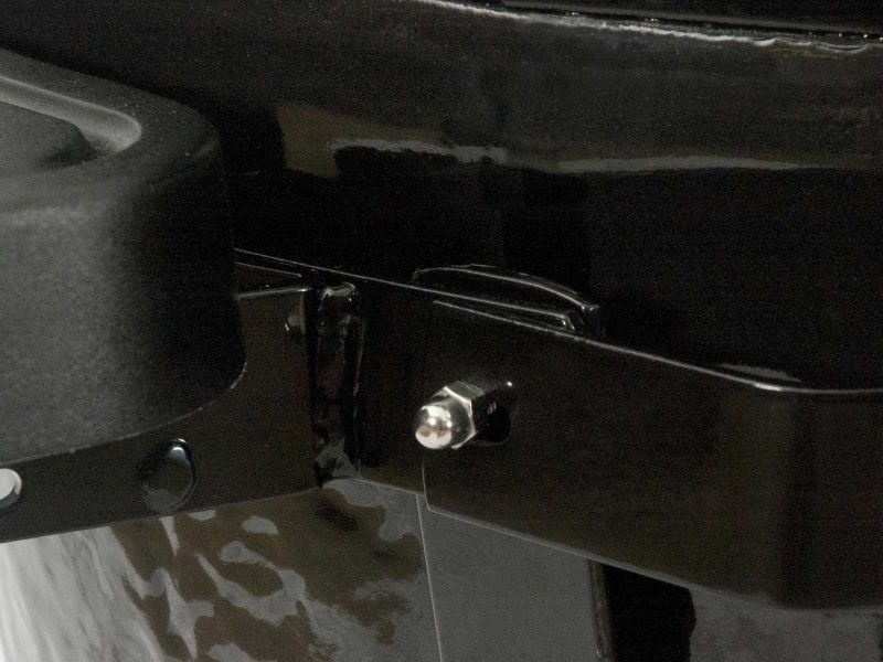 Primo All-In-One Round Ceramic Kamado Charcoal Grill With Cradle & Side Shelves