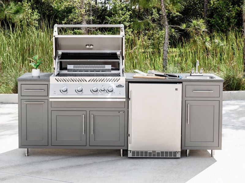 Challenger Designs 7 3/4-Ft Outdoor Kitchen Island with 32-Inch Napoleon Gas Grill, 24-Inch Refrigerator and Sink