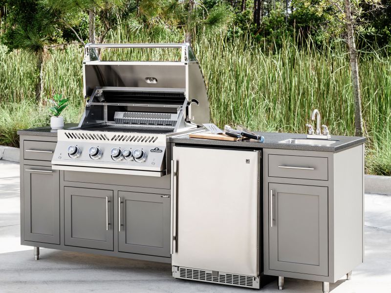 Challenger Designs 7 3/4-Ft Outdoor Kitchen Island with 32-Inch Napoleon Gas Grill, 24-Inch Refrigerator and Sink