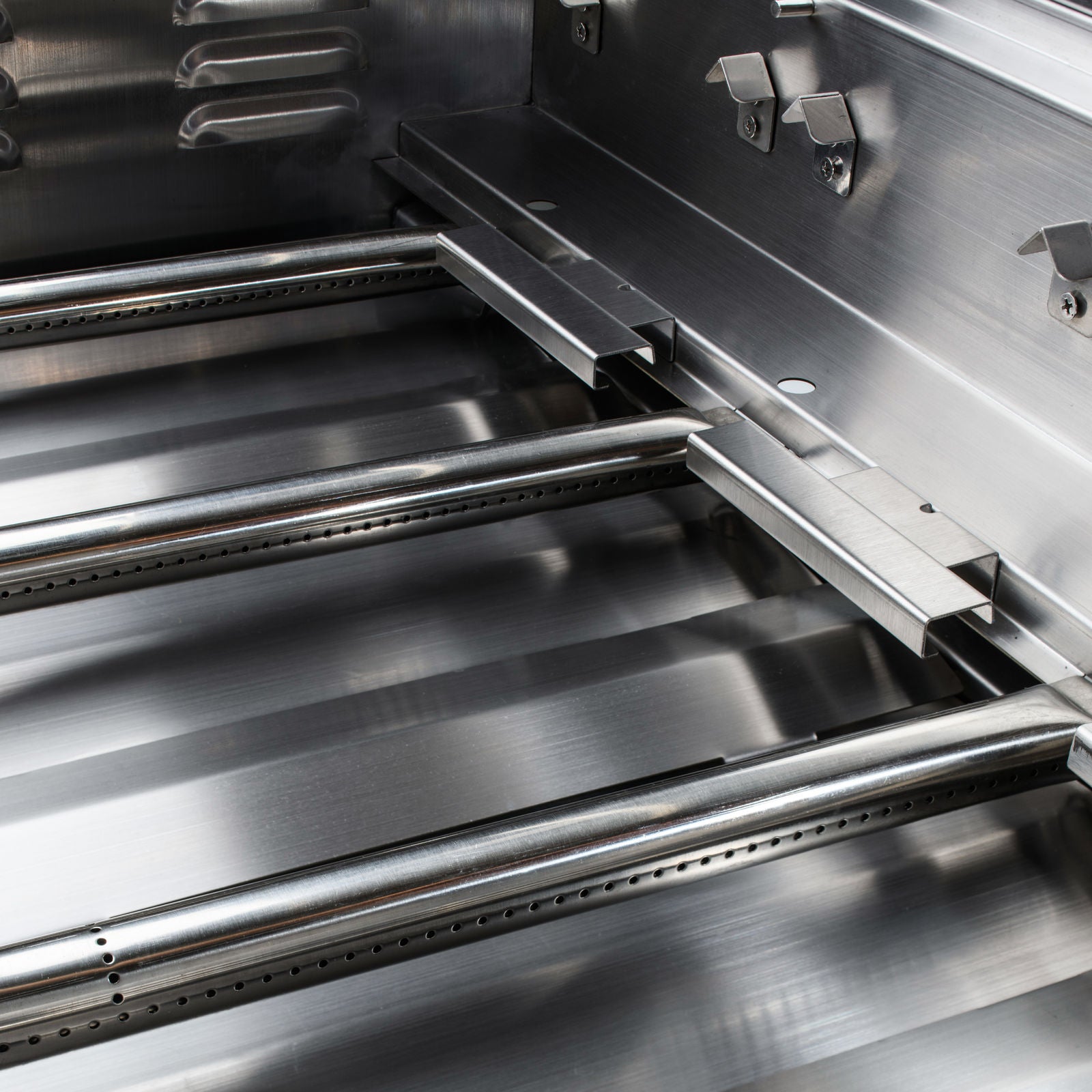 Blaze LBM 25-Inch 3-Burner Built-In Gas Grill (BLZ-3LBM)