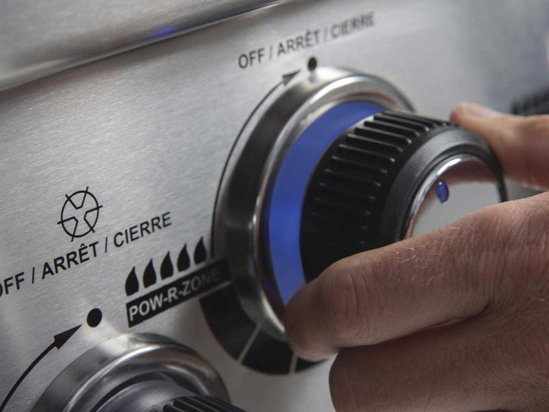 Broil King Imperial S670 6-Burner Built-In Gas Grill With Rotisserie