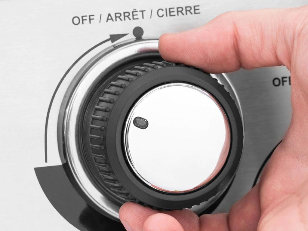 Broil King Regal S 690 PRO IR 6-Burner Gas Grill With Rotisserie & Infrared Side Burner