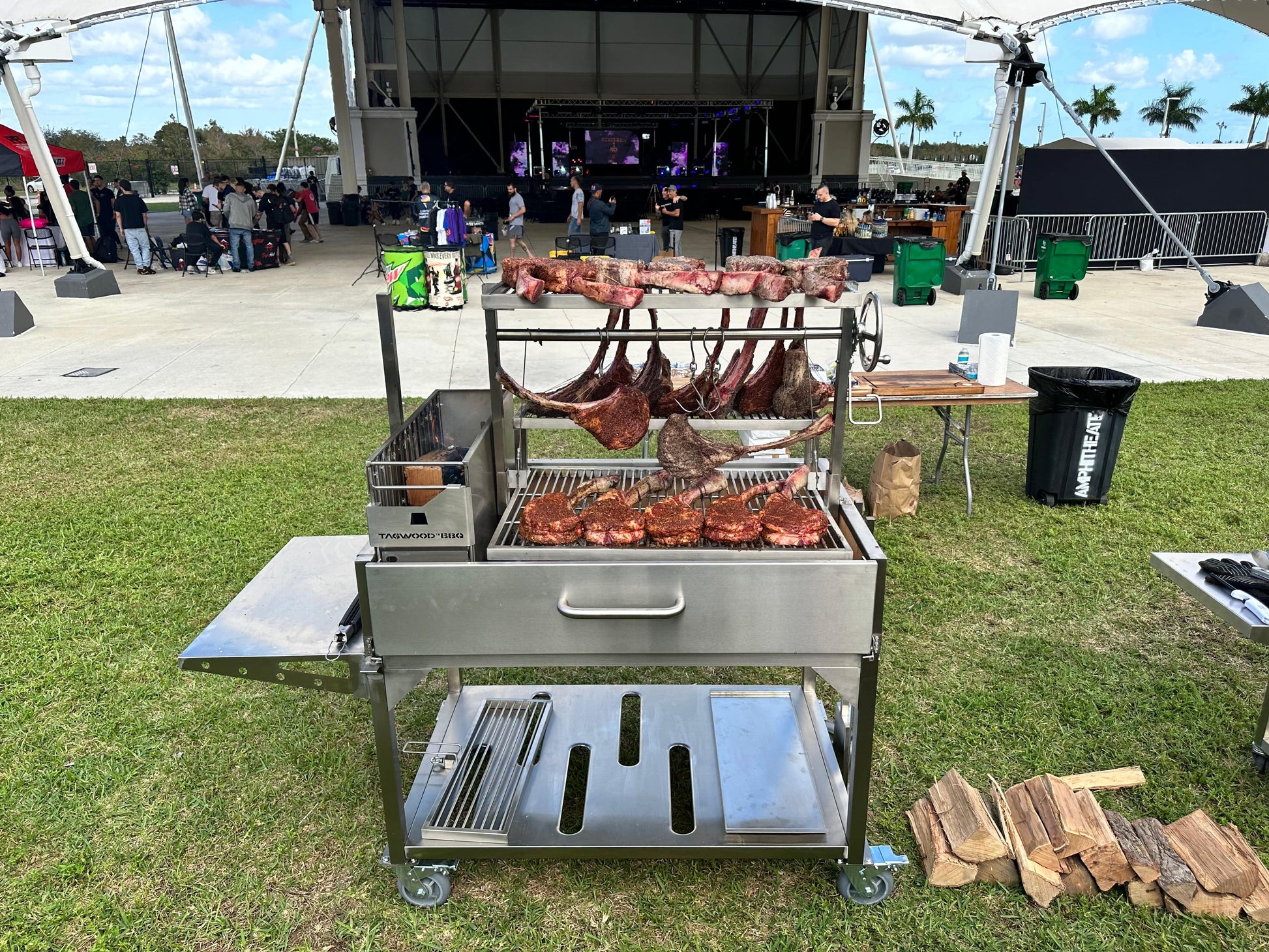 Tagwood BBQ XL Argentine Santa Maria Wood Fire & Charcoal Grill - BBQ23SS