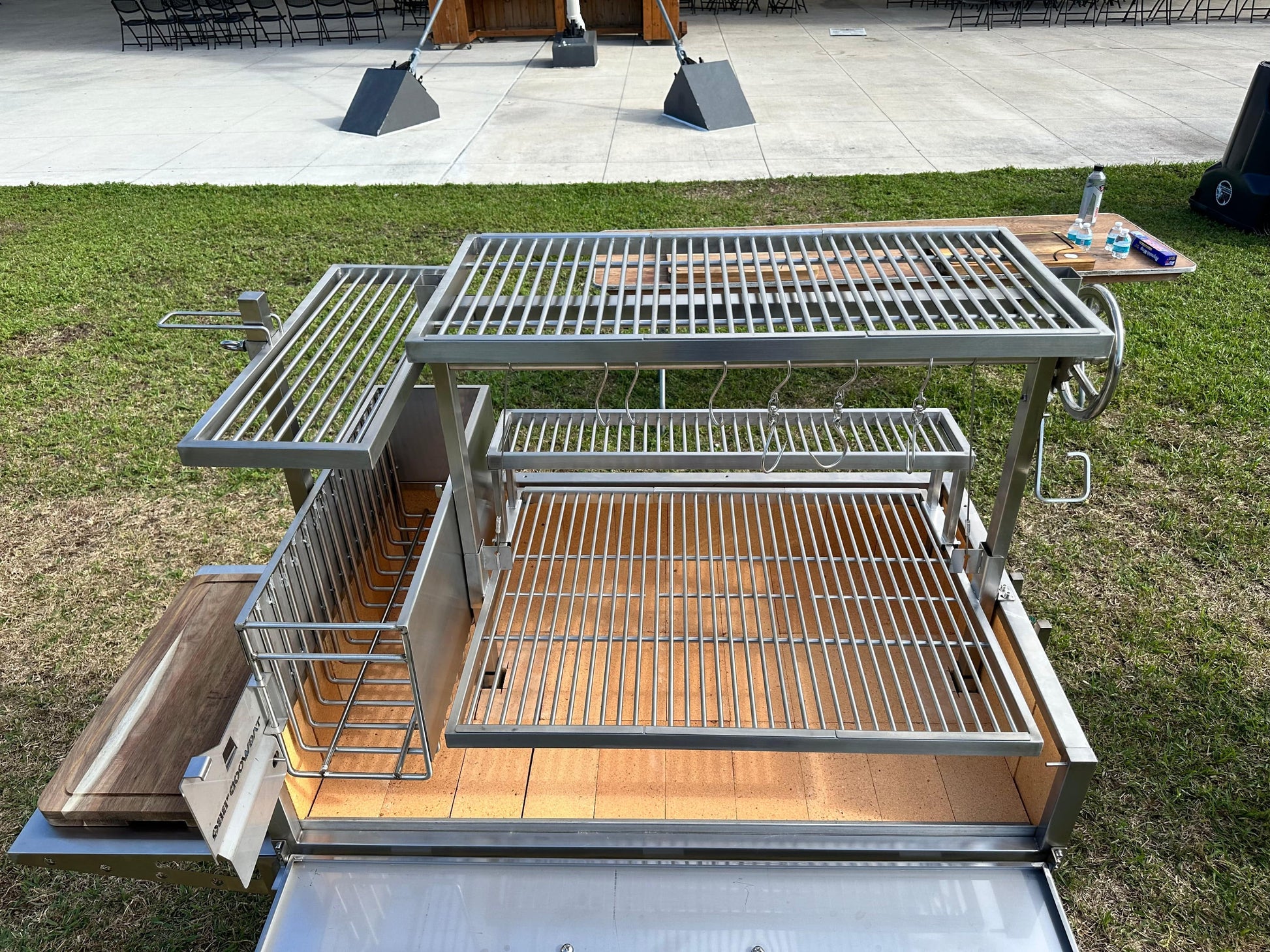 Tagwood BBQ XL Argentine Santa Maria Wood Fire & Charcoal Grill - BBQ23SS