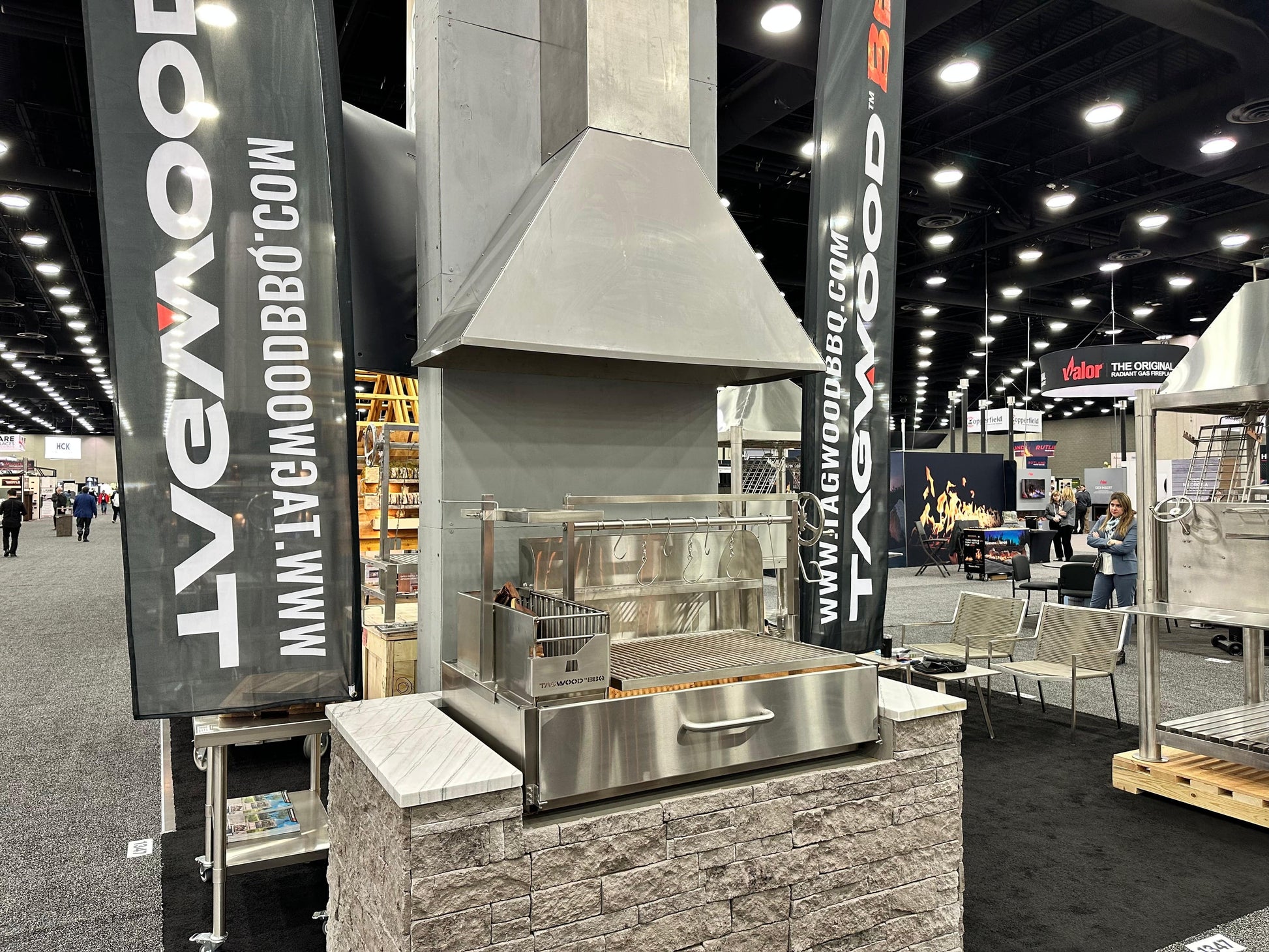 Tagwood BBQ Fully Assembled XL Built-In Argentine Wood Fire & Charcoal Grill - BBQ25SS