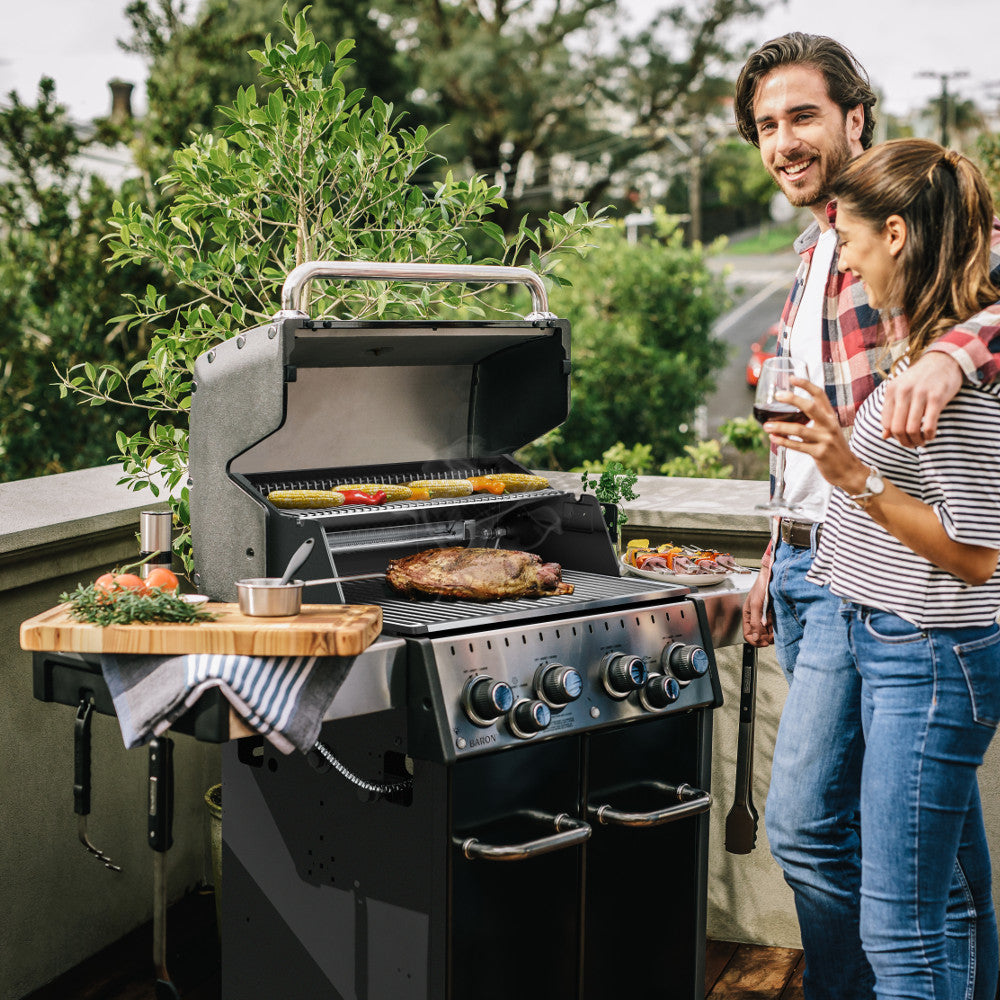 Broil King Baron 490 Pro 4-Burner Freestanding Gas Grill