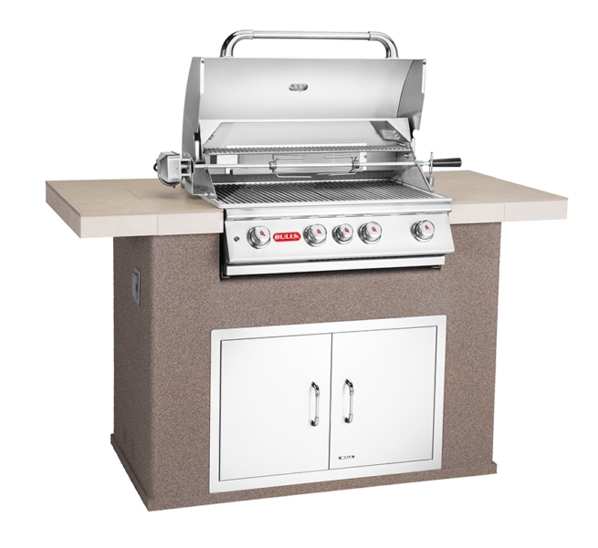 Bull Master Q Outdoor Kitchen & Stainless Steel Grill