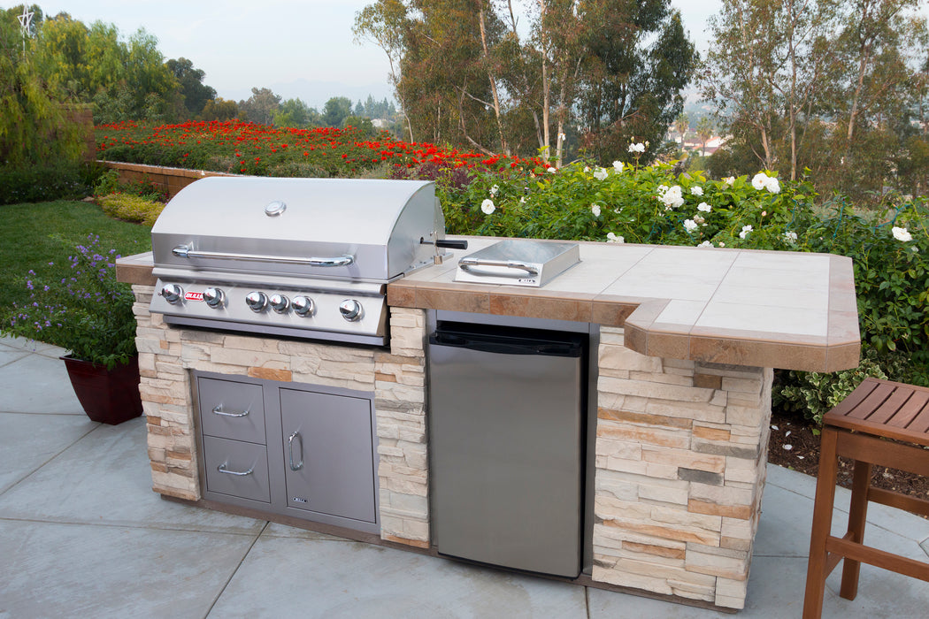 Bull 38-Inch Brahma 5-Burner Built-In Grill with Rear Infrared Burner (57568/9)