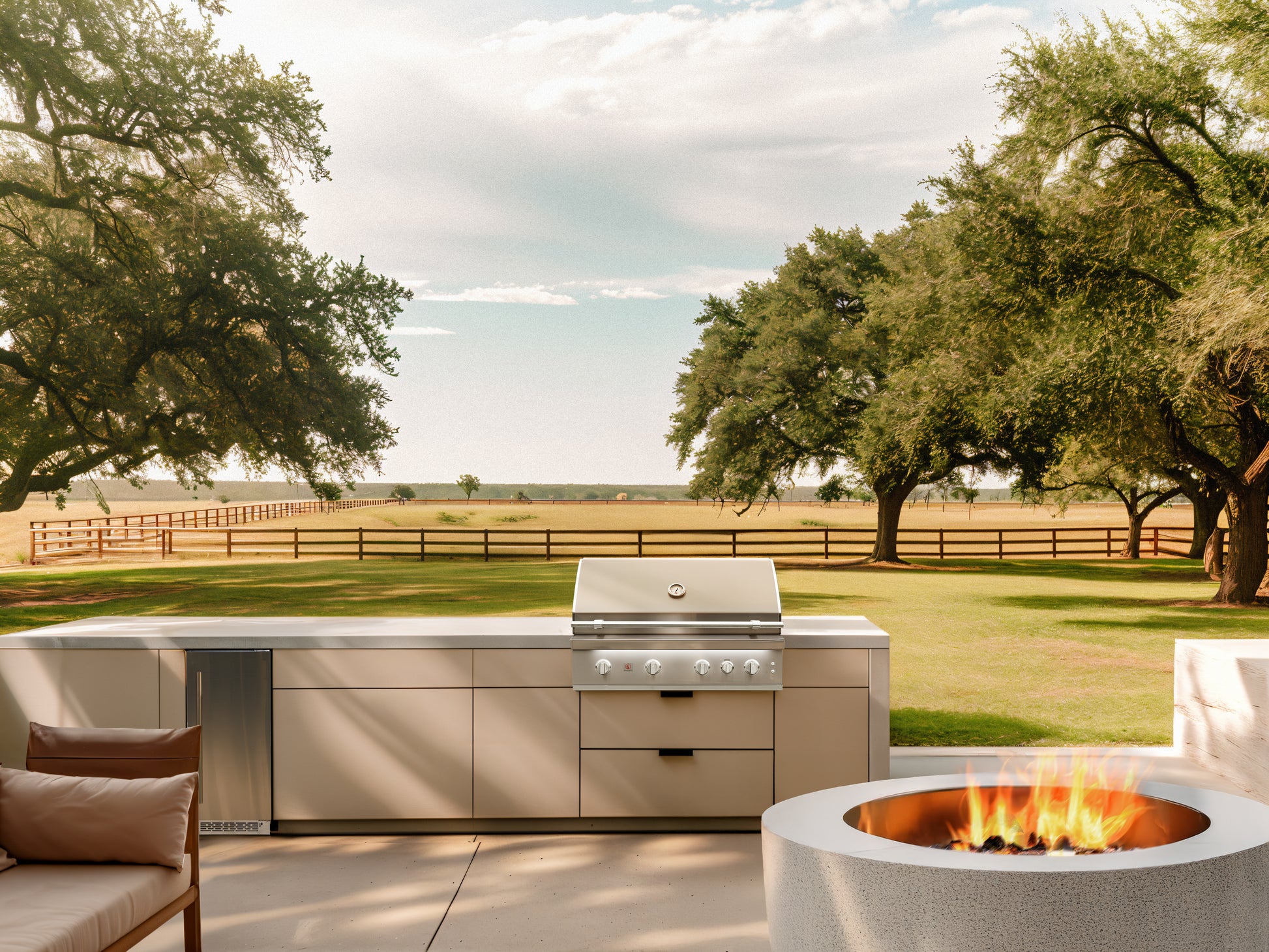 Summerset Quest 42-Inch 4 Burner Built-In Gas Grill with Rear Infrared Burner, Rotisserie Kit & Drop-In Griddle Plate