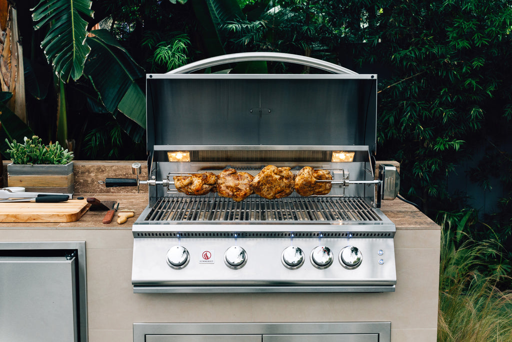 Summerset Sizzler Pro 32-inch 4-Burner Freestanding Gas Grill w/ Rear Infrared Burner on Deluxe Cart (SZRPRO32+DCCART)