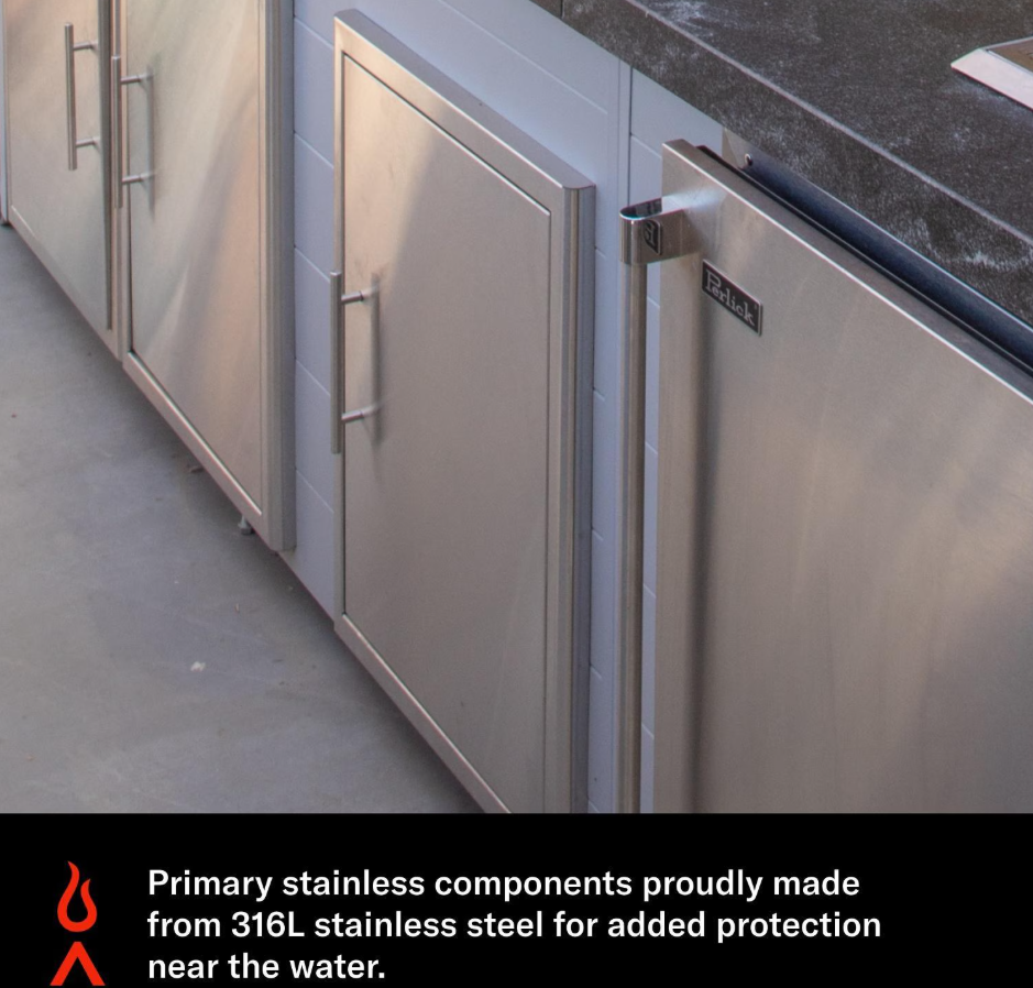 Blaze Marine Grade Stainless Steel 21-in Single Access Door - Vertical - BLZ-SINGLE-2417-R-SC-MG