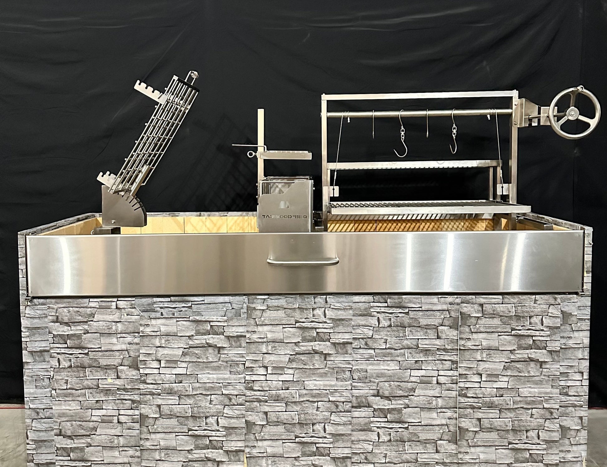 Tagwood BBQ Insert Style Argentine Santa Maria Wood Fire & Charcoal Gaucho Grill Without Firebricks - BBQ09SSFRONT