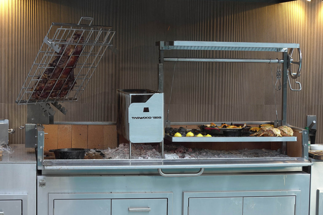 Tagwood Fully Assembled BBQ Argentine Santa Maria Wood Fire & Charcoal Grill - BBQ28SSF