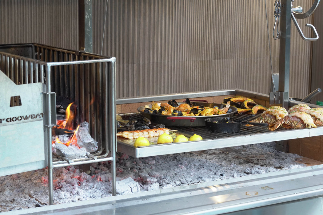 Tagwood Fully Assembled BBQ Argentine Santa Maria Wood Fire & Charcoal Grill - BBQ28SSF