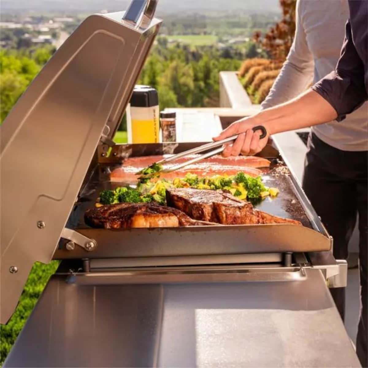 Blackstone Select 36-inch 4-Burner Freestanding Flat Top Propane Gas Griddle with Cabinet (6008)