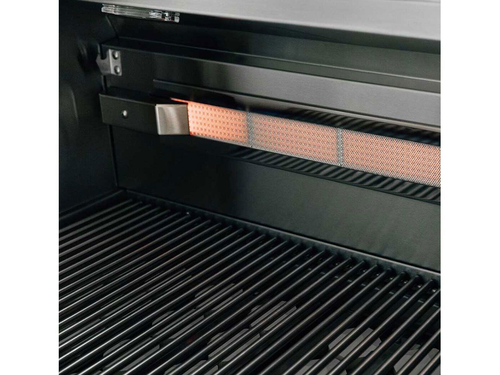 Parrilla de gas Alturi de 36 pulgadas y 3 quemadores, fabricada en Estados Unidos, con quemador trasero infrarrojo y kit de asador. 