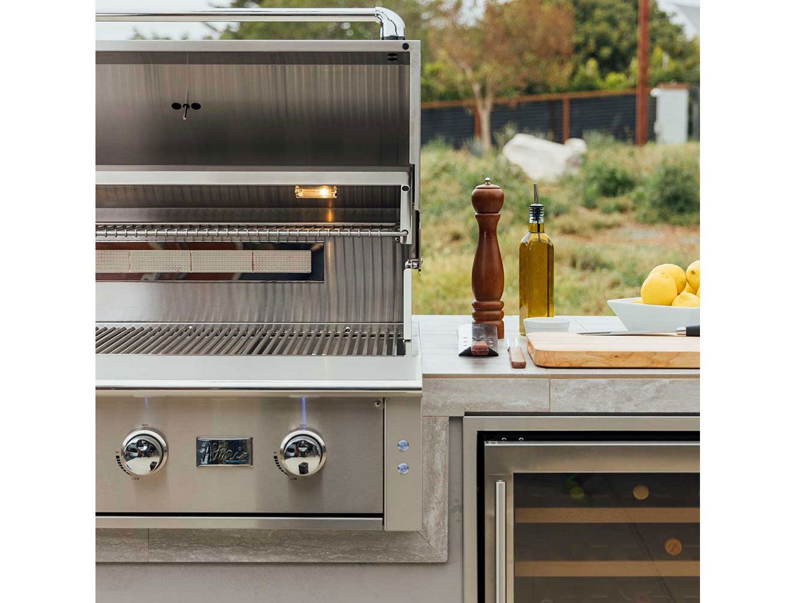 Parrilla de gas Alturi de 36 pulgadas y 3 quemadores, fabricada en Estados Unidos, con quemador trasero infrarrojo y kit de asador. 