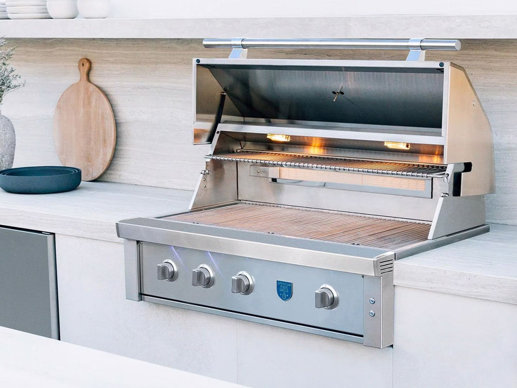 Parrilla de gas Estate Freedom de 42 pulgadas y 3 quemadores con quemador infrarrojo trasero de American Made Grills 