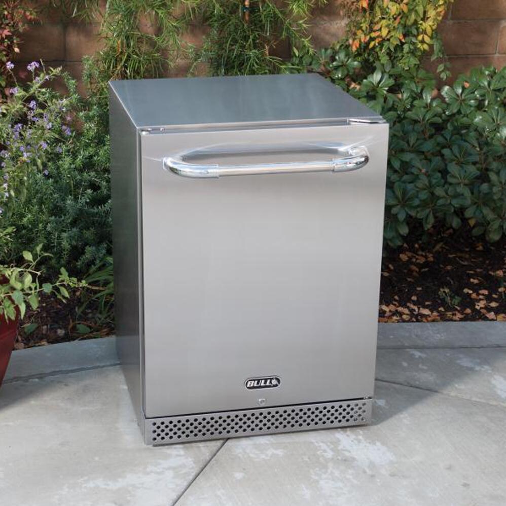 Bull 24-Inch 4.9 Cu. Ft. Premium Outdoor Rated Compact Refrigerator Series II (13700)