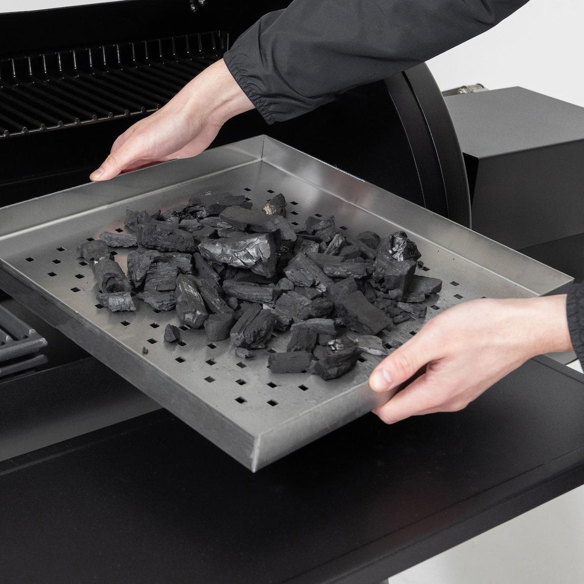 Broil King Regal Charcoal Offset Smoker 400