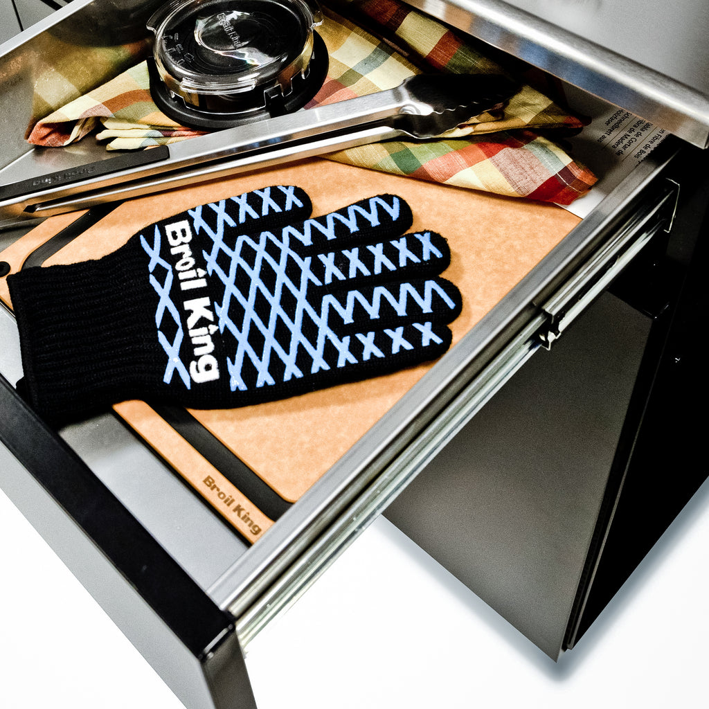 Broil King Baron 490i 4-Burner Gas Grill With Rotisserie & Side Burner - Shadow