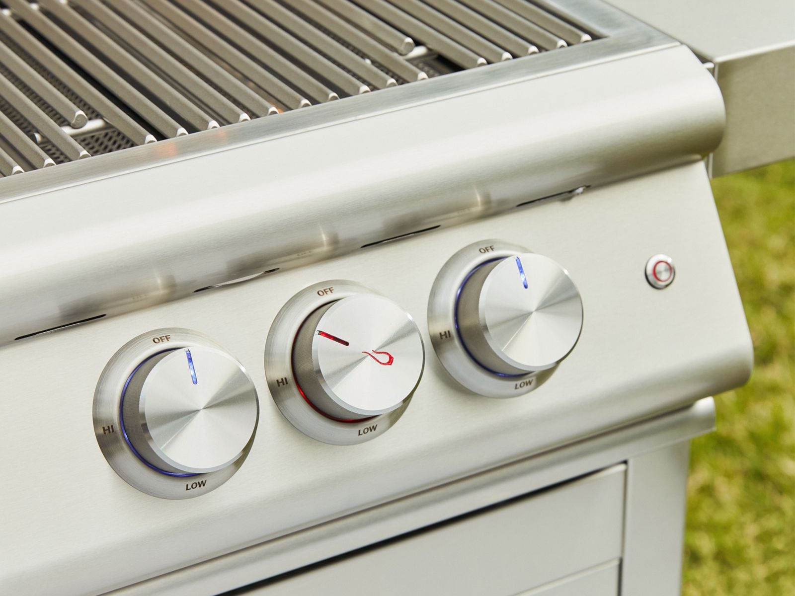 Blaze LTE+ 32-Inch 4-Burner Built-In Gas Grill w/ Lift-Assist Hood & Rear Infrared Burner