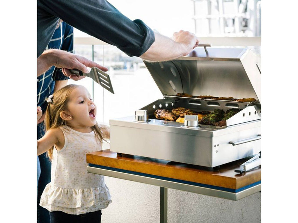 Parrilla eléctrica portátil Coyote de 18 pulgadas y 1300 vatios 