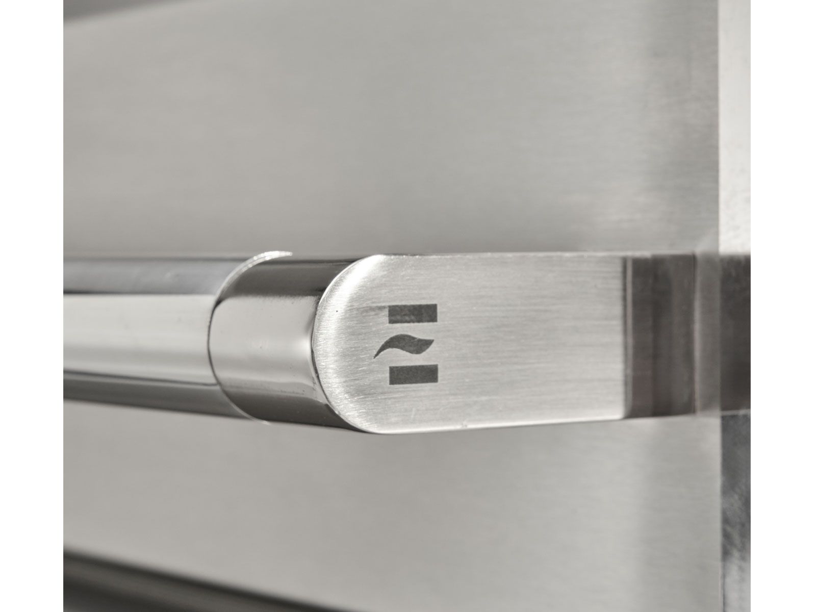 Parrilla de pellets empotrada de última generación Coyote de 28 pulgadas 