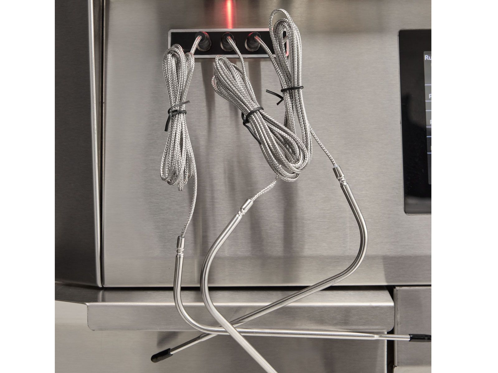 Parrilla de pellets Coyote Next-Gen de 28 pulgadas con carrito 