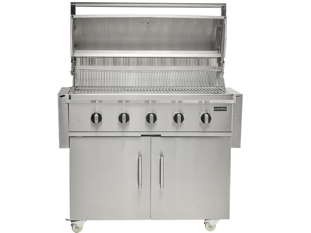 coyote cl-series 42-inch 5-burner freestanding gas grill on cart