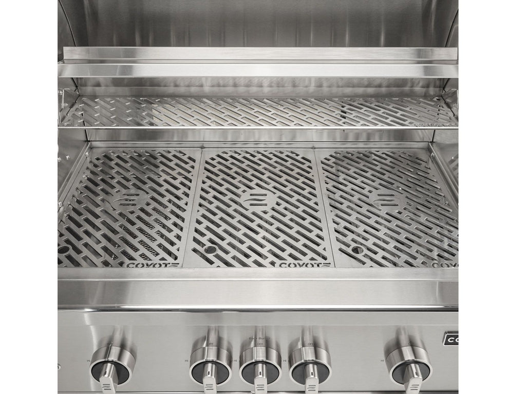 Parrilla a gas empotrada Coyote Serie SL de 42 pulgadas y 6 quemadores con briquetas de cerámica, quemador para sellar, quemador trasero infrarrojo y kit de asador. 
