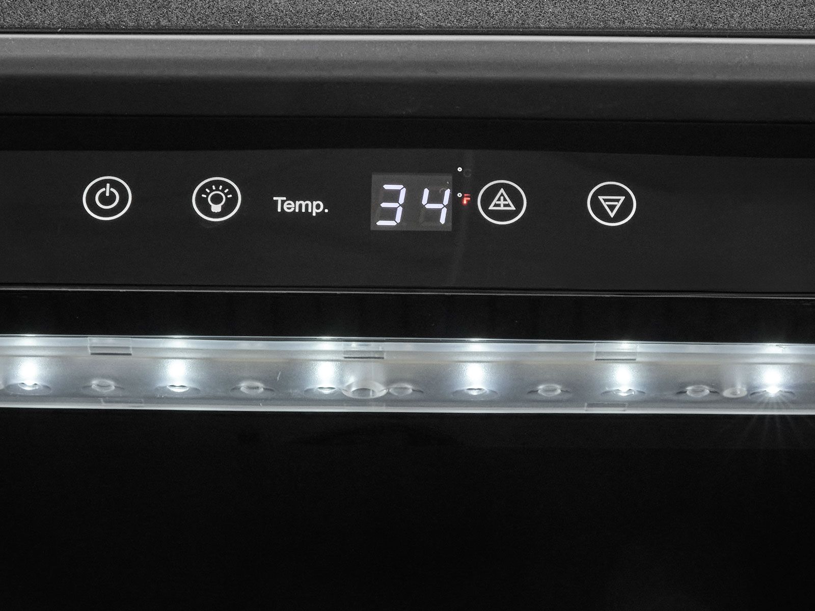 Isla de cocina al aire libre Haven de 8 pies con parrilla de pellets Coyote de 36 pulgadas, cajón de almacenamiento individual, centro de basura y refrigerador de 24 pulgadas - negro cepillado 